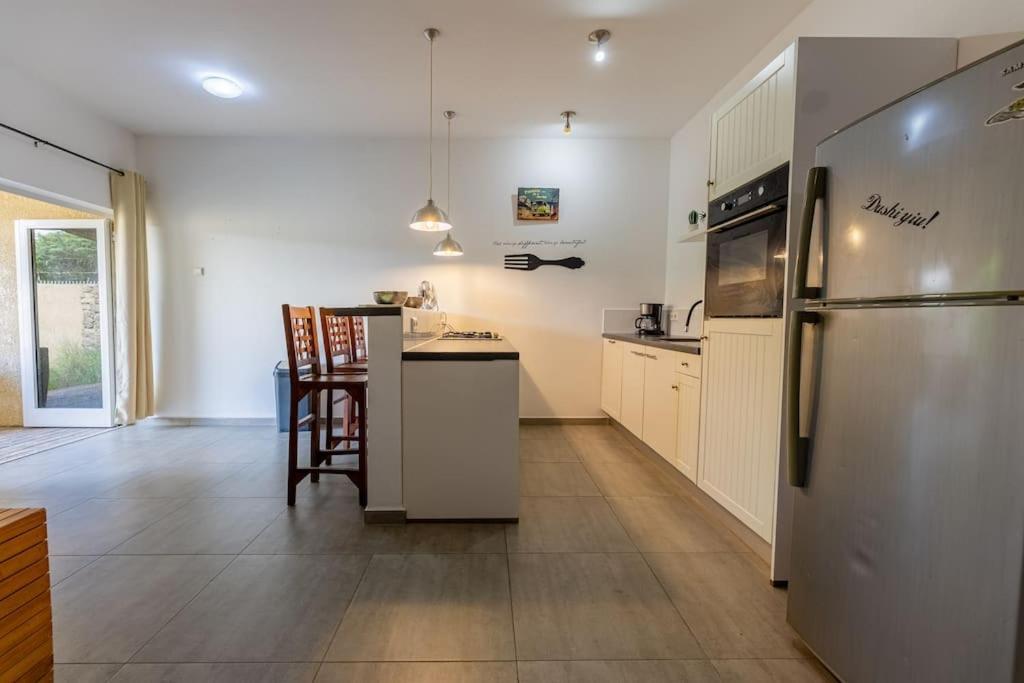וילמסטאד Cocobana Resort Two-Bedroom Apartment Ground Floor מראה חיצוני תמונה